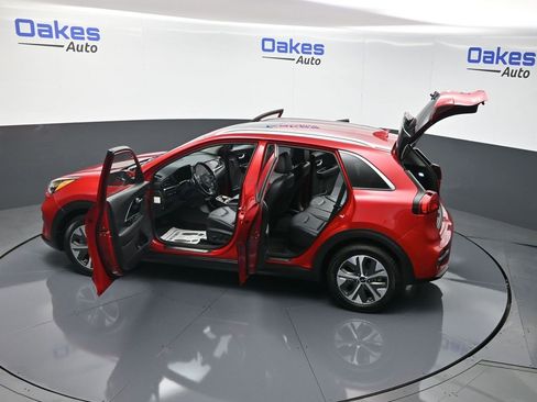 Used 2022 Kia Niro EX Premium image 60