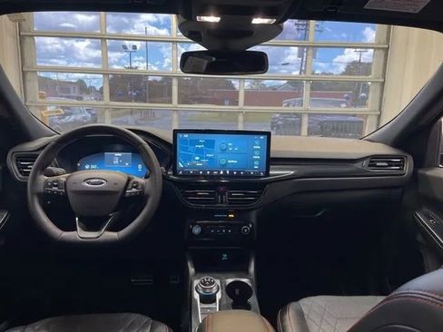 Used 2023 Ford Escape ST-Line Elite w/ Premium Technology Package AWD/4WD image 20