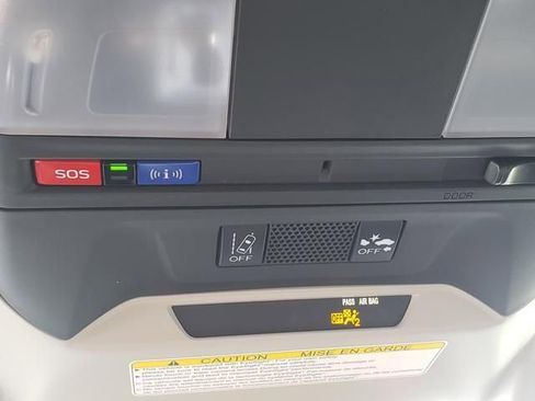 Certified 2023 Subaru Crosstrek 2.0i Premium image 18