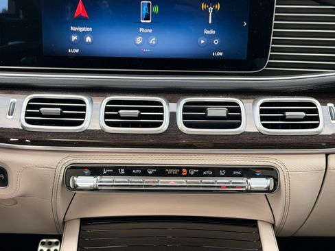 Certified 2025 Mercedes-Benz GLE 53 AMG 4MATIC image 17