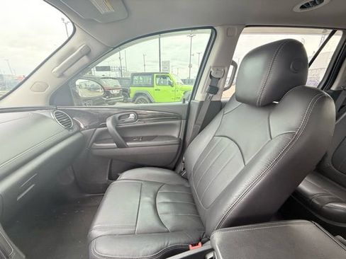 Used 2017 Buick Enclave Leather image 13