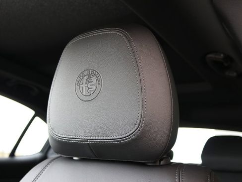 New 2025 Alfa Romeo Stelvio Sprint image 15