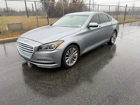 Used 2015 Hyundai Genesis 3.8 image 19