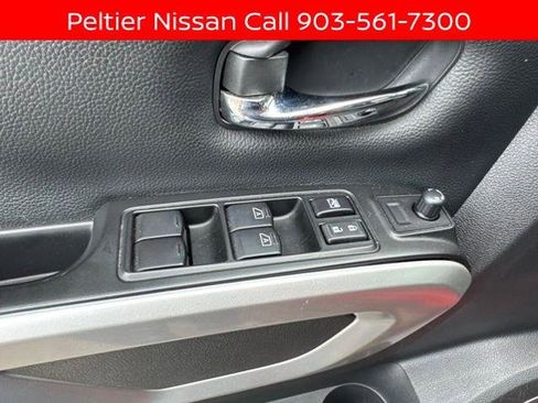 Certified 2024 Nissan Titan SV w/ SV Convenience Package AWD/4WD image 11