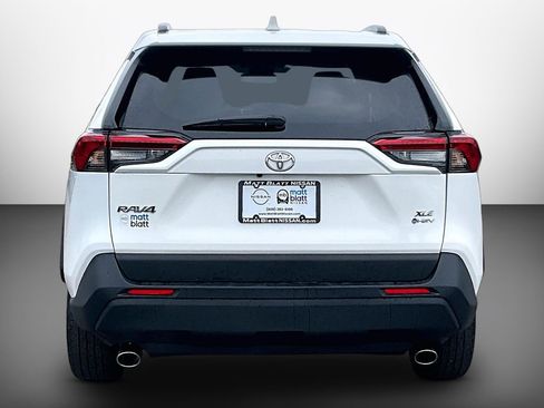 Used 2025 Toyota RAV4 XLE AWD/4WD image 3