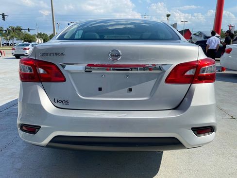 Used 2019 Nissan Sentra S FWD image 5