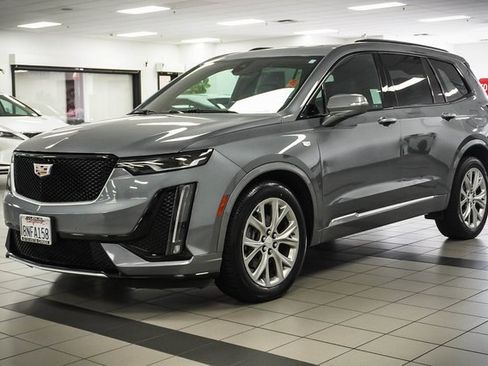 Used 2020 Cadillac XT6 Sport image 3