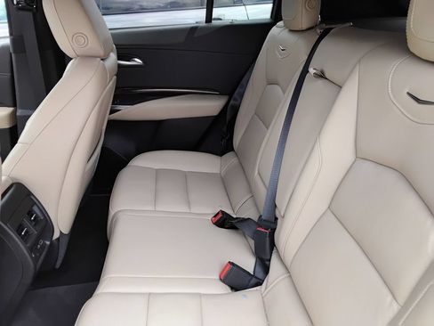 Used 2024 Cadillac XT4 Premium Luxury AWD/4WD image 11