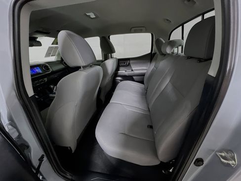 Used 2019 Toyota Tacoma SR5 image 29