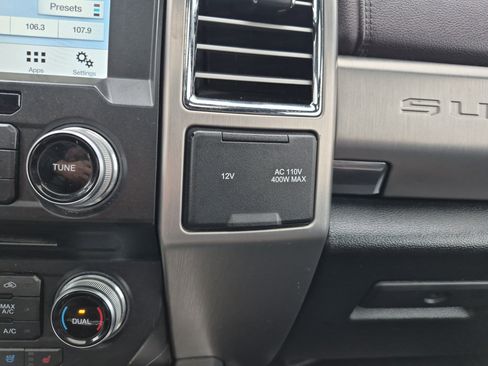 Used 2017 Ford F350 Platinum image 33