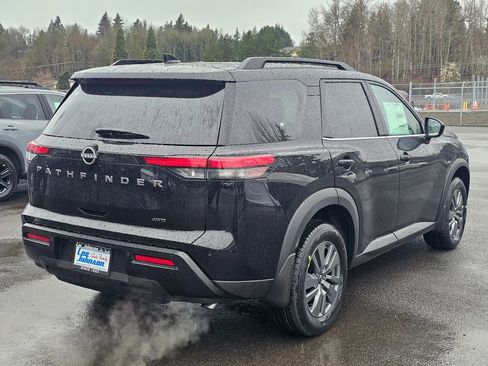 New 2026 Nissan Pathfinder SV image 5