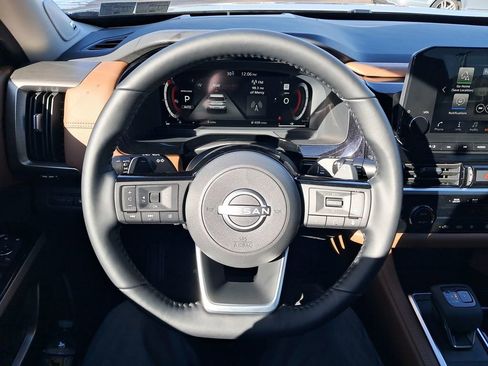 New 2025 Nissan Pathfinder Platinum w/ Lighting Package (N92) image 14