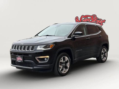 Used 2018 Jeep Compass Limited w/ Navigation Group AWD/4WD image 3