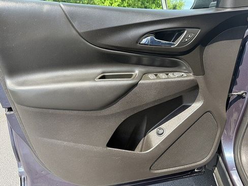 Used 2018 Chevrolet Equinox LT w/ Sun & Infotainment Package AWD/4WD image 27