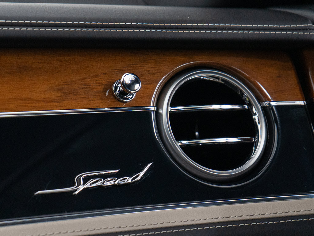 Used 2024 Bentley Flying Spur W12 AWD/4WD image 44