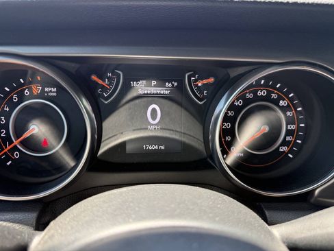 Used 2019 Jeep Wrangler Unlimited Sport S AWD/4WD image 13