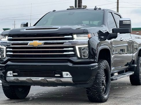 Used 2023 Chevrolet Silverado 3500 High Country image 13