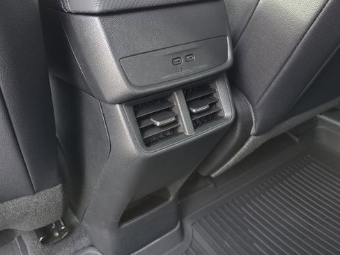 Used 2026 Chevrolet Equinox LT w/ Convenience Package II image 16