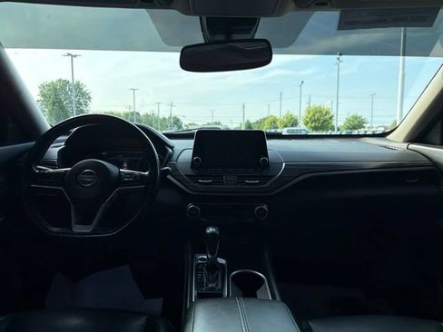 Used 2020 Nissan Altima 2.5 SL FWD image 10