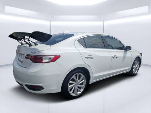 Used 2016 Acura ILX FWD image 3