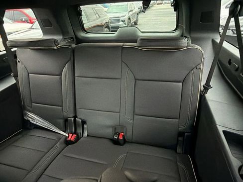 New 2026 Chevrolet Suburban Premier image 19