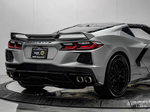 Used 2022 Chevrolet Corvette Stingray Preferred Cpe w/ Z51 Performance Package RWD image 25
