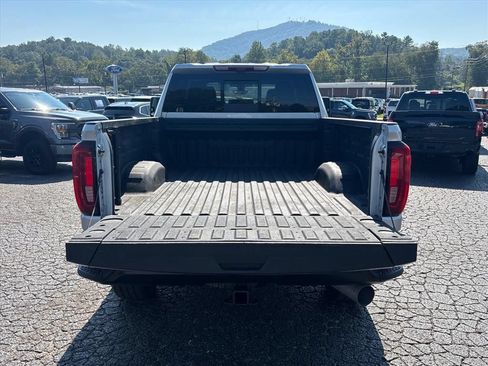 Used 2022 GMC Sierra 2500 Denali w/ Denali Ultimate Package AWD/4WD image 7