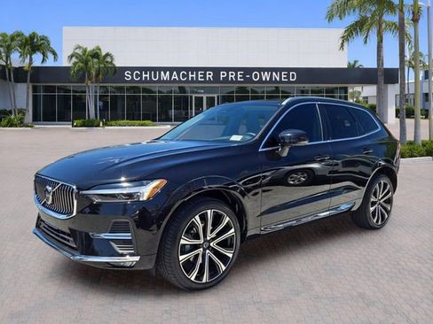 Used 2023 Volvo XC60 B5 Ultimate w/ Protection Package Premier AWD/4WD image 3