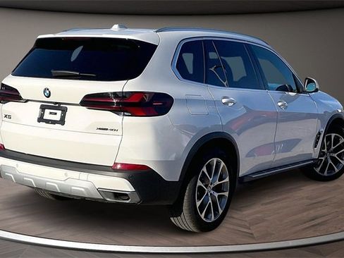 Used 2025 BMW X5 xDrive40i image 2