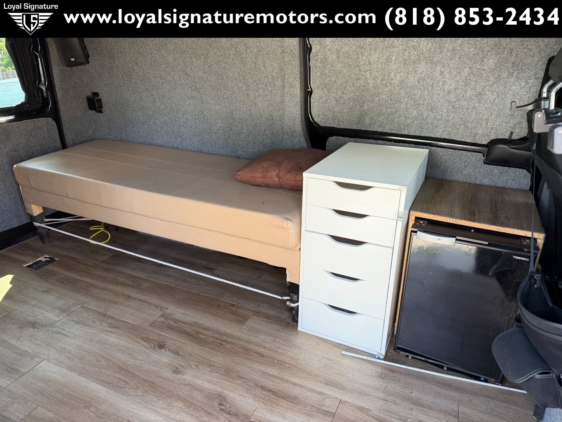Used 2022 Mercedes-Benz Metris image 12