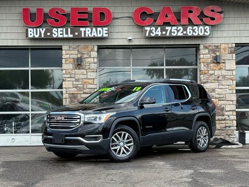 Used 2017 GMC Acadia SLE FWD image 1