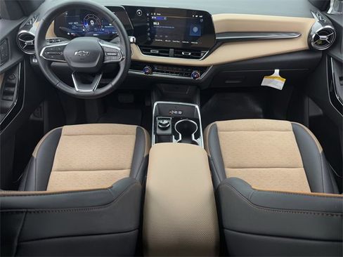 New 2026 Chevrolet Equinox ACTIV w/ Convenience Package III image 11