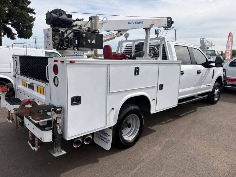 Used 2017 Ford F350 XL w/ Power Equipment Group AWD/4WD image 2