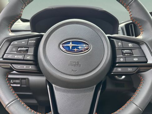 Used 2025 Subaru Crosstrek 2.5i Limited w/ Popular Package #3A image 26