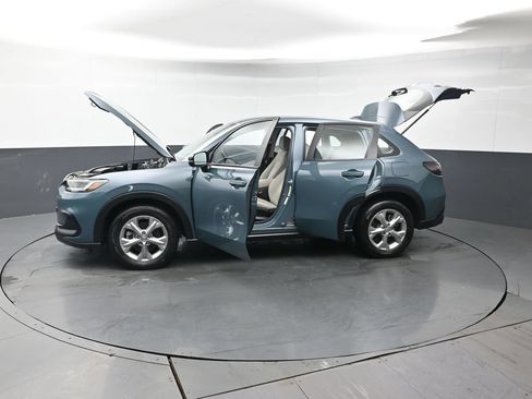 Used 2024 Honda HR-V LX image 42