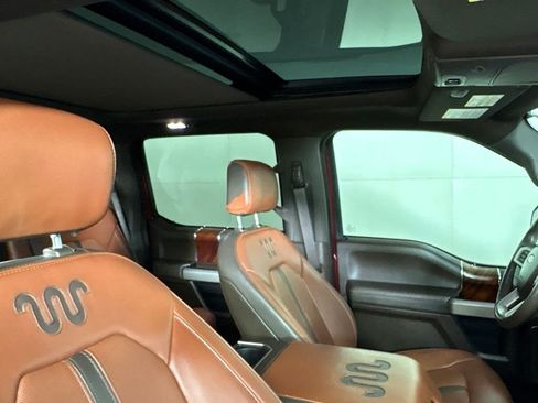 Used 2018 Ford F150 King Ranch w/ Equipment Group 601A Luxury AWD/4WD image 19
