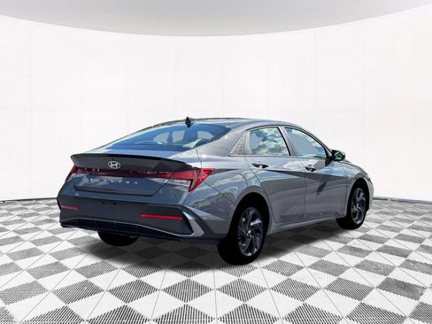 New 2026 Hyundai Elantra Sport FWD image 11