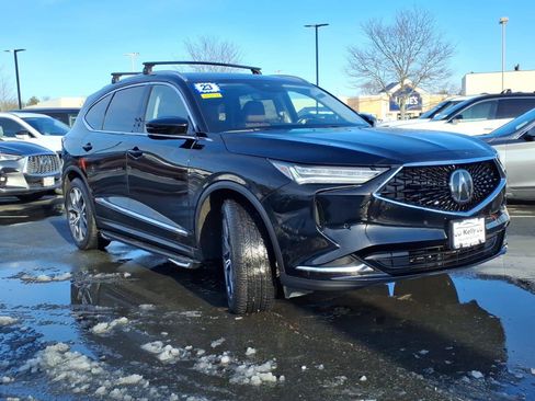 Used 2023 Acura MDX SH-AWD w/ Technology Package image 3