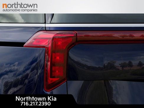 New 2026 Kia Carnival LX image 12