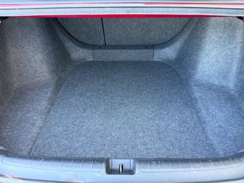 Used 2018 Honda Accord Touring image 7