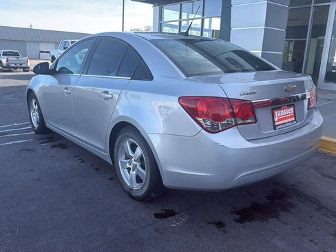 Used 2013 Chevrolet Cruze LT image 2