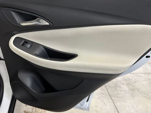 Certified 2022 Buick Encore GX Select image 28