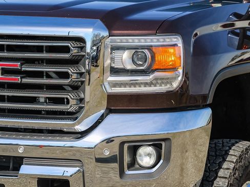 Used 2016 GMC Sierra 2500 SLT w/ Duramax Plus Package image 8