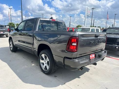 New 2026 RAM 1500 Express image 5