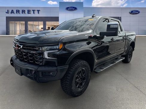 Used 2024 Chevrolet Silverado 1500 ZR2 w/ ZR2 Bison Edition AWD/4WD image 2