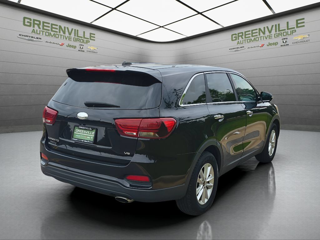 Used 2020 Kia Sorento FWD V6 image 5