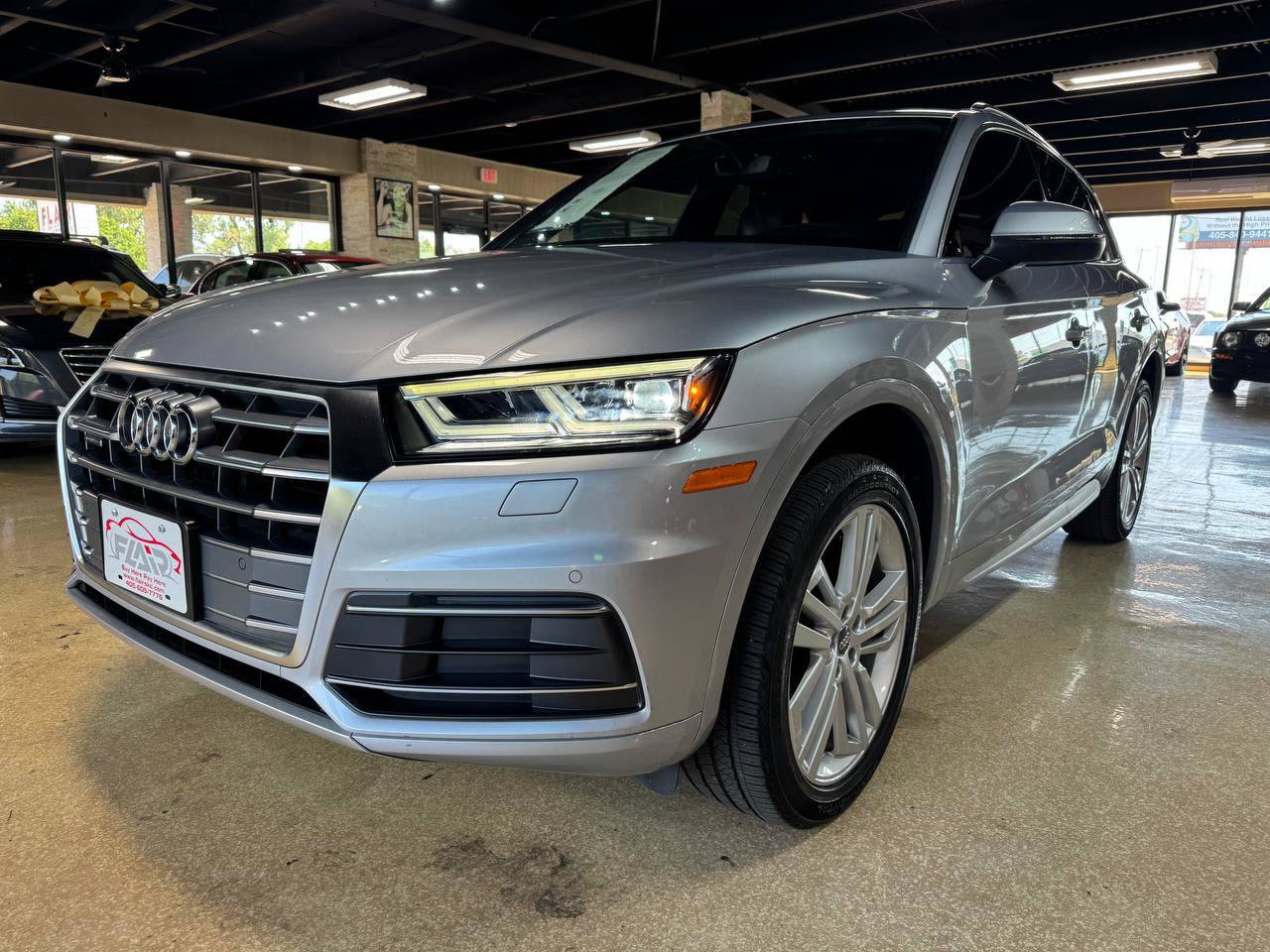 Used 2018 Audi Q5 2.0T Premium Plus w/ Premium Plus Package AWD/4WD image 3