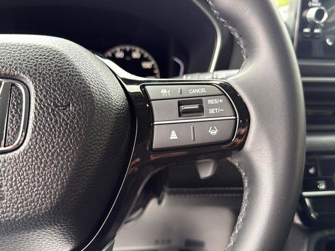 Used 2025 Honda Pilot EX-L image 26