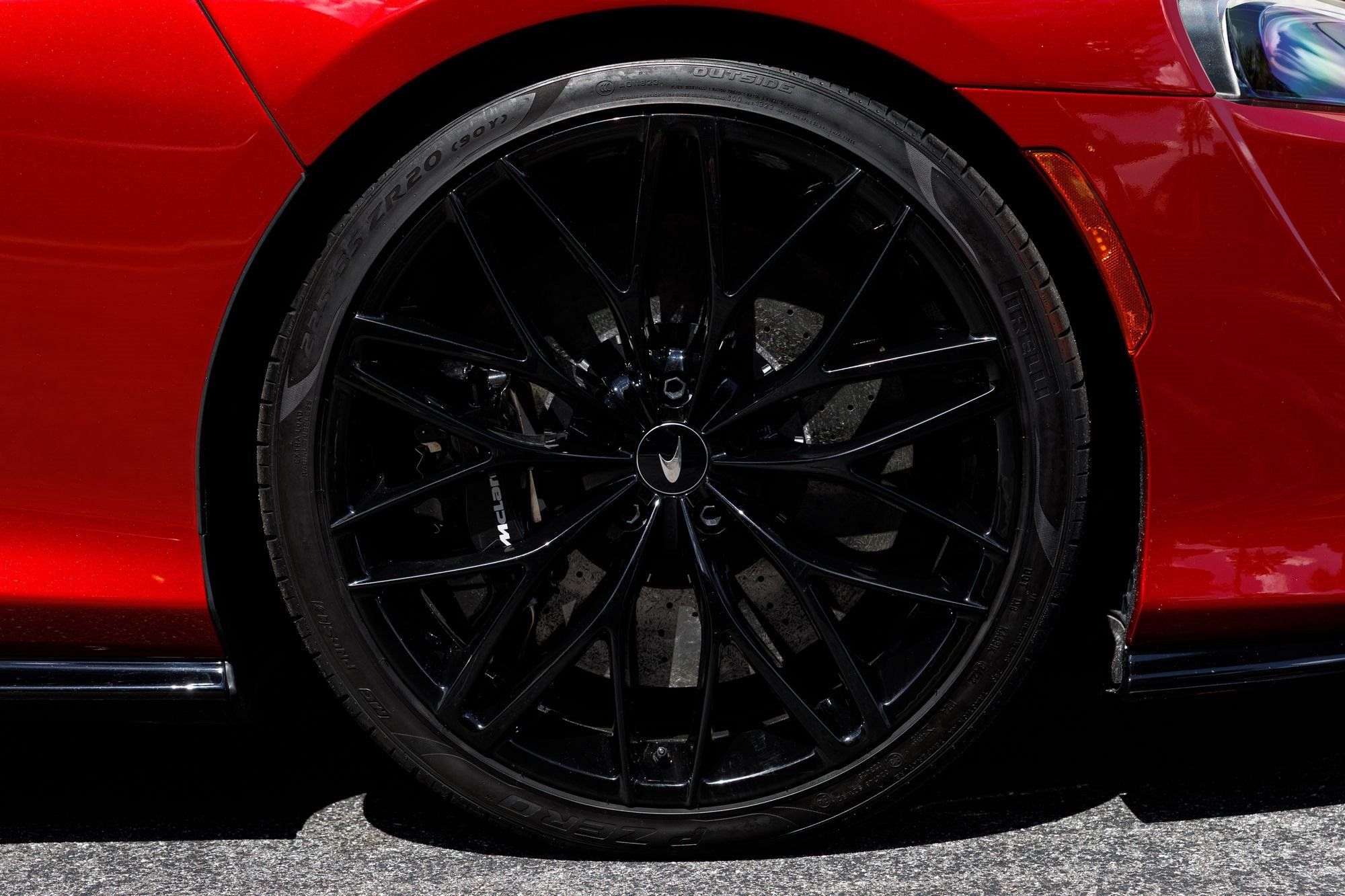 Used 2023 McLaren GT RWD image 18