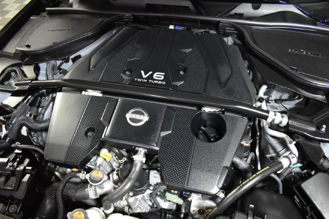 Certified 2024 Nissan Z Performance w/ Floor Mat Package RWD image 38